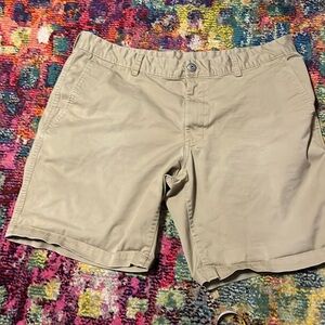 The North Face khaki shorts. Men’s size 40.